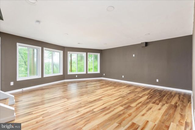 2668 HIGH TOP RD, Linden, VA 22642
