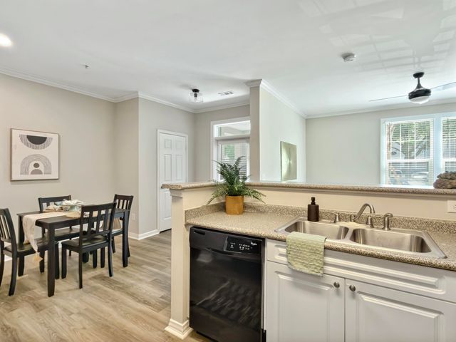 130 River Landing Drive 9102, Charleston, SC 29492