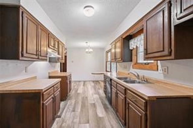 201 Grove Street NW, Shellsburg, IA 52332