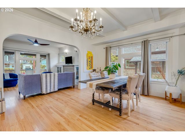2534 Se 32ND Ave, Portland, OR 97202