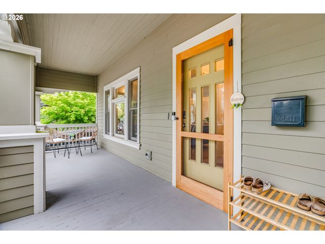 2534 Se 32ND Ave, Portland, OR 97202