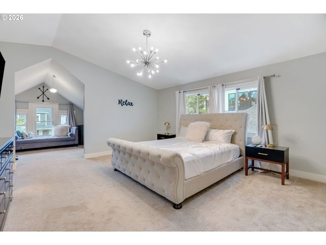 2534 Se 32ND Ave, Portland, OR 97202