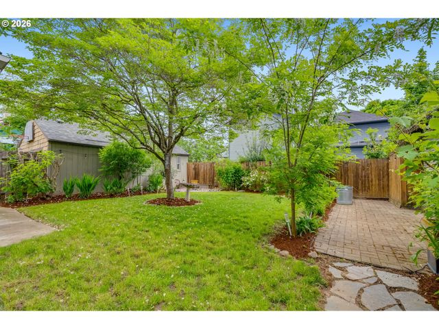 2534 Se 32ND Ave, Portland, OR 97202
