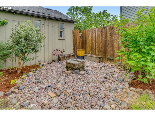 2534 Se 32ND Ave, Portland, OR 97202