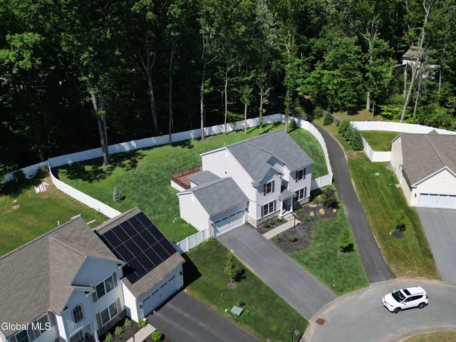 27 Spencer Street, Clifton Park, NY 12065