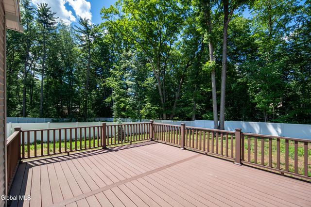 27 Spencer Street, Clifton Park, NY 12065