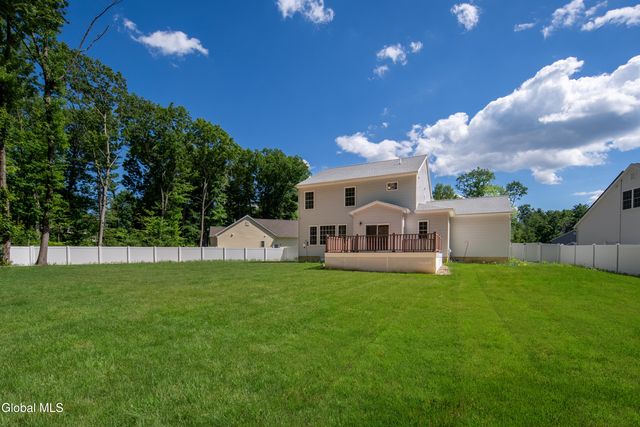 27 Spencer Street, Clifton Park, NY 12065