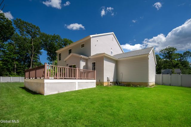 27 Spencer Street, Clifton Park, NY 12065