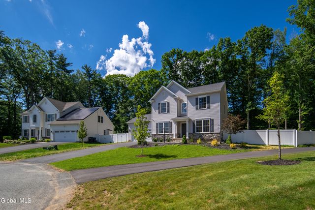 27 Spencer Street, Clifton Park, NY 12065