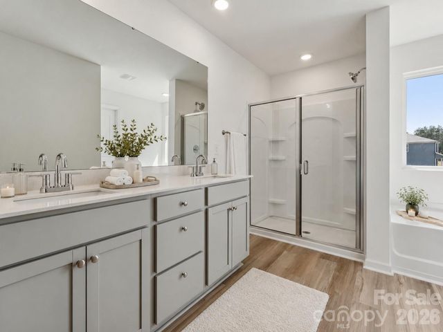 1185 Stoneglen Drive, Granite Quarry, NC 28146