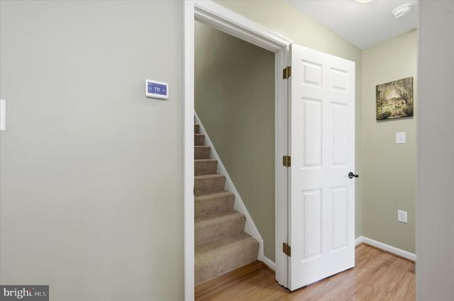 24 CREIGHTON CT, Martinsburg, WV 25404