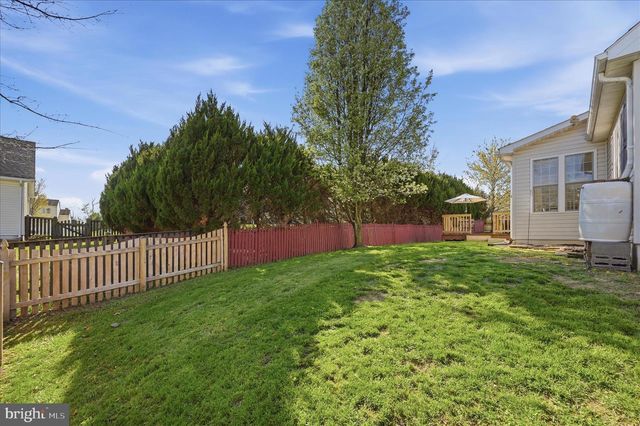 24 CREIGHTON CT, Martinsburg, WV 25404