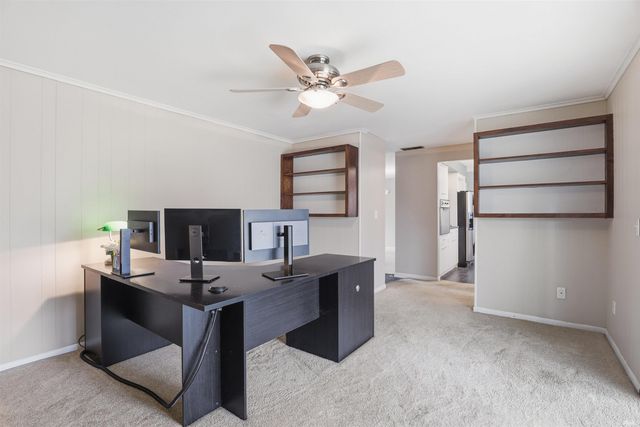 940 Hollyhill Drive, Fort Wayne, IN 46819