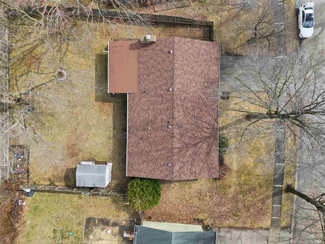 940 Hollyhill Drive, Fort Wayne, IN 46819