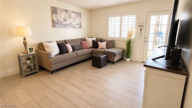 2140 Petersham Court B, Las Vegas, NV 89108