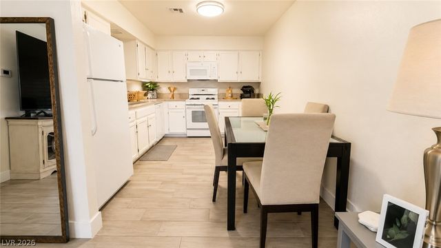 2140 Petersham Court B, Las Vegas, NV 89108