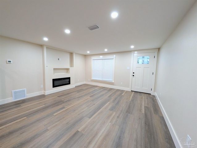 222 Santa Rosa Dr, Cantonment, FL 32533