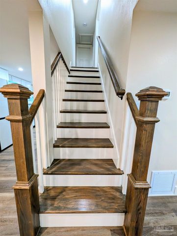 222 Santa Rosa Dr, Cantonment, FL 32533