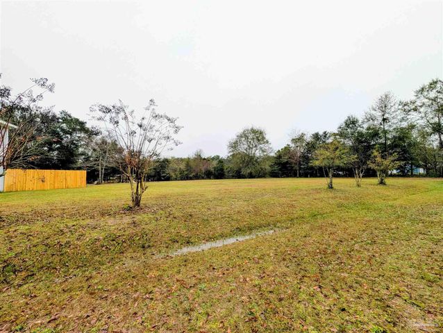 222 Santa Rosa Dr, Cantonment, FL 32533