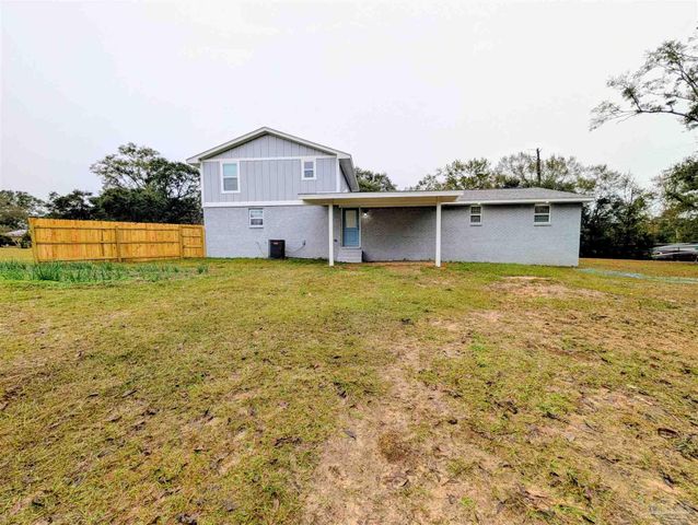 222 Santa Rosa Dr, Cantonment, FL 32533