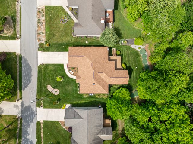 222 Amherst Ln, Crossville, TN 38558