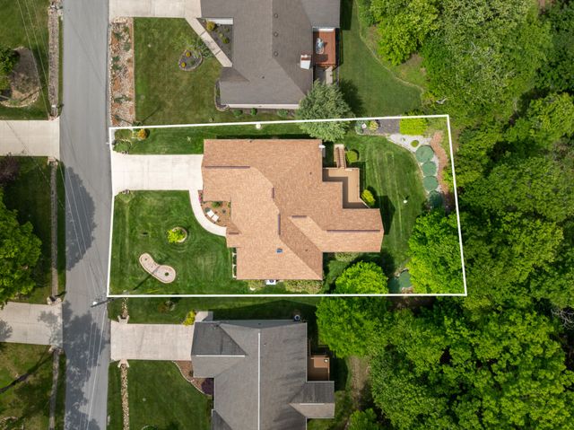 222 Amherst Ln, Crossville, TN 38558
