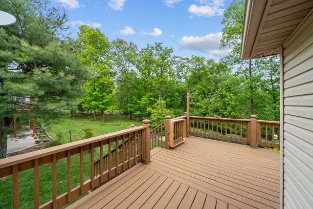 222 Amherst Ln, Crossville, TN 38558