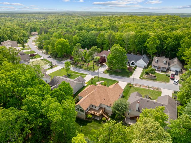 222 Amherst Ln, Crossville, TN 38558