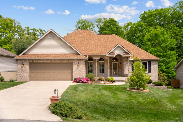 222 Amherst Ln, Crossville, TN 38558
