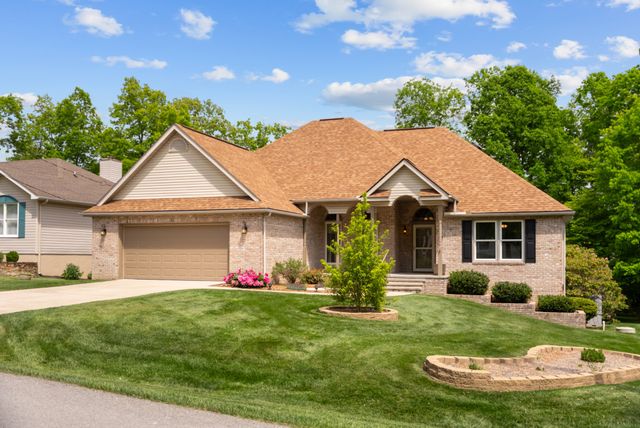 222 Amherst Ln, Crossville, TN 38558
