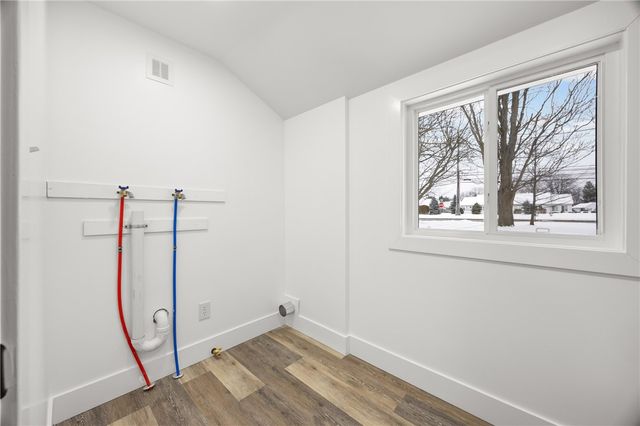 3887 Mount Read Boulevard, Greece, NY 14616