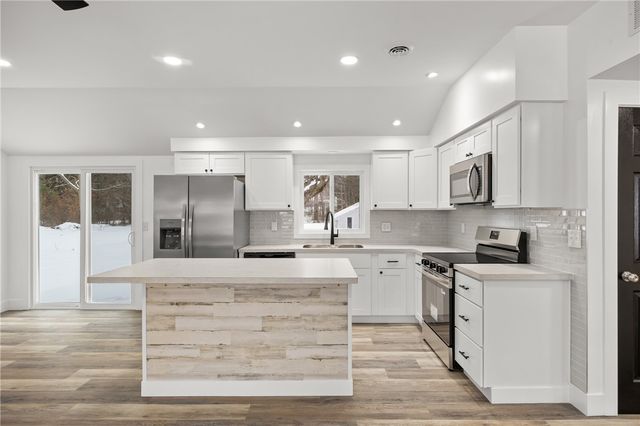 3887 Mount Read Boulevard, Greece, NY 14616