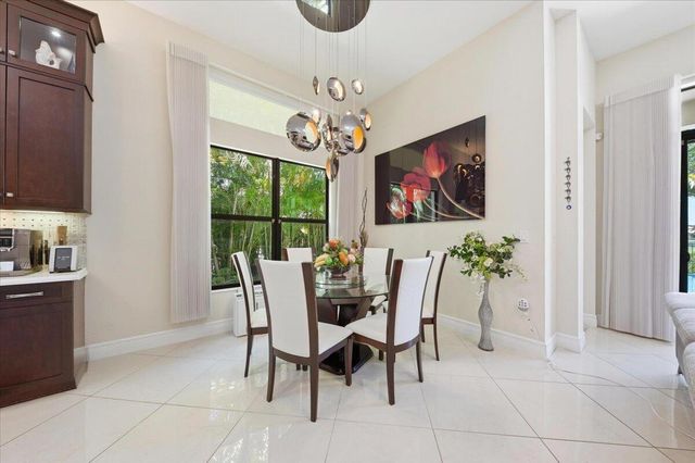 9769 Bozzano Drive, Delray Beach, FL 33446