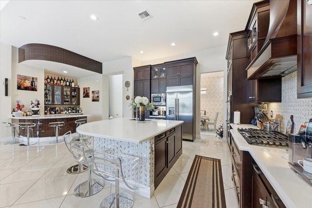 9769 Bozzano Drive, Delray Beach, FL 33446