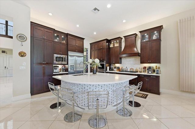 9769 Bozzano Drive, Delray Beach, FL 33446