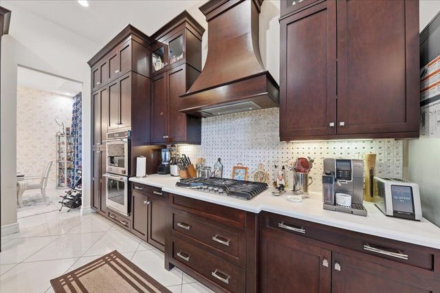 9769 Bozzano Drive, Delray Beach, FL 33446