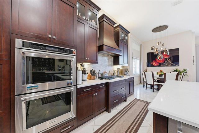 9769 Bozzano Drive, Delray Beach, FL 33446