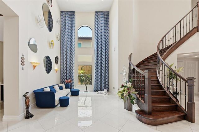 9769 Bozzano Drive, Delray Beach, FL 33446