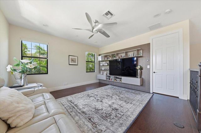 9769 Bozzano Drive, Delray Beach, FL 33446
