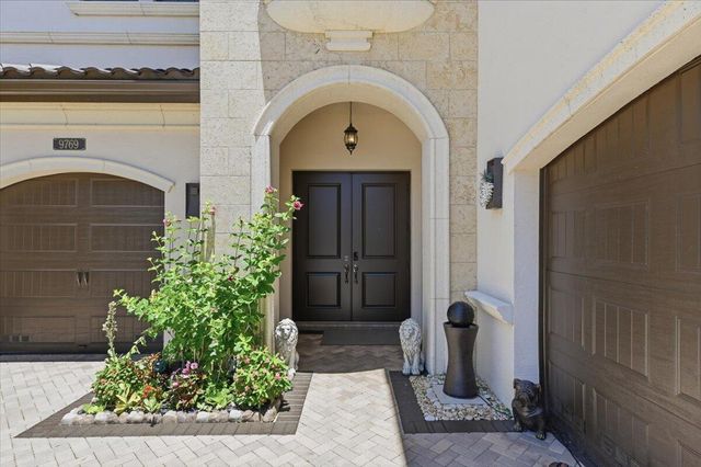 9769 Bozzano Drive, Delray Beach, FL 33446