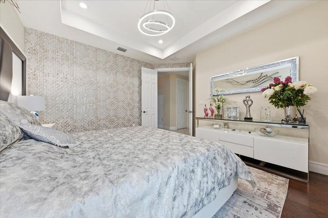 9769 Bozzano Drive, Delray Beach, FL 33446