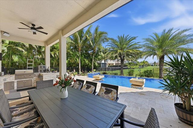 9769 Bozzano Drive, Delray Beach, FL 33446