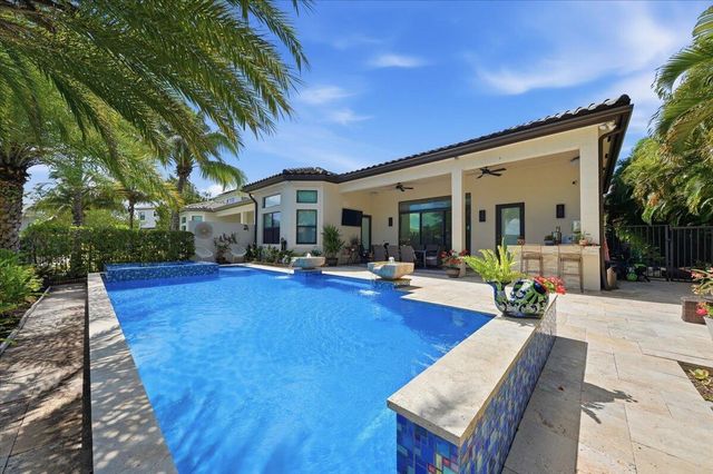 9769 Bozzano Drive, Delray Beach, FL 33446