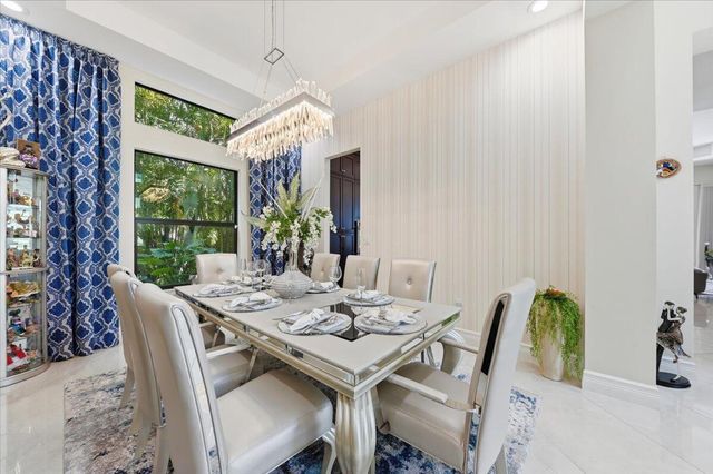 9769 Bozzano Drive, Delray Beach, FL 33446
