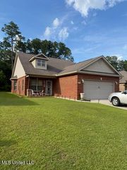 14164 Fox Hill Drive, Gulfport, MS 39503