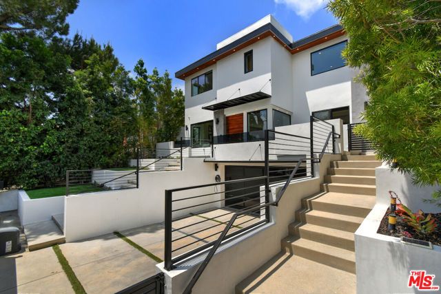 4233 Costello Avenue, Sherman Oaks, CA 91423