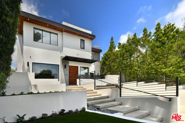 4233 Costello Avenue, Sherman Oaks, CA 91423