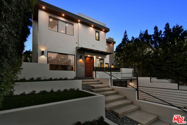 4233 Costello Avenue, Sherman Oaks, CA 91423