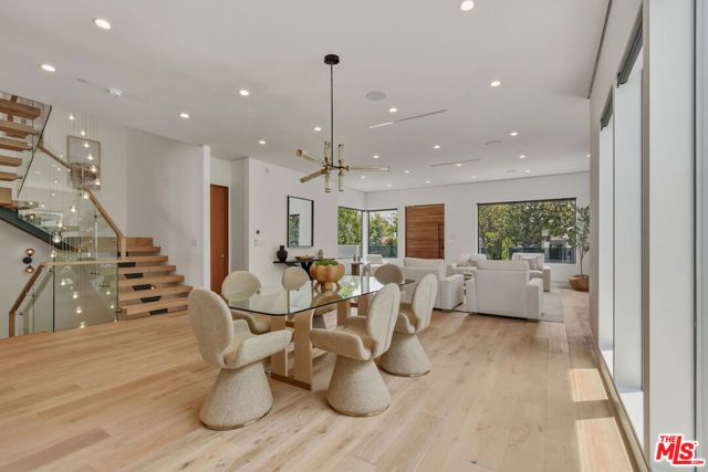 4233 Costello Avenue, Sherman Oaks, CA 91423
