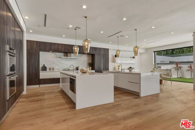 4233 Costello Avenue, Sherman Oaks, CA 91423